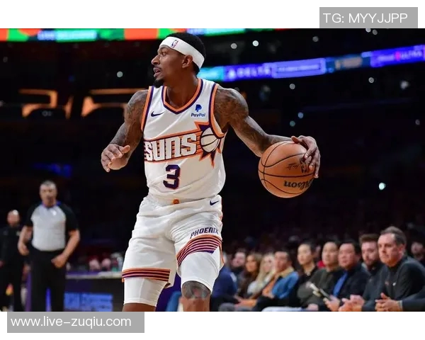 罗林斯全能表现助球队获胜13投7中三分4中6砍下20分6板4助3断1帽 罗林斯全能表现助球队获胜13投7中三分4中6砍下20分6板4助3断1帽